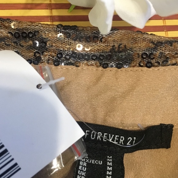 F21 Sequins Leopard Top Size M - Picture 6 of 7